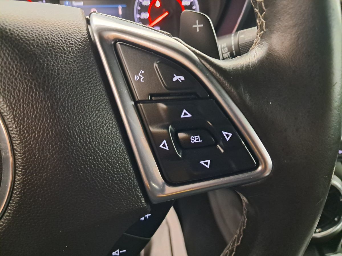 2019 Chevrolet Camaro 1LT photo 15