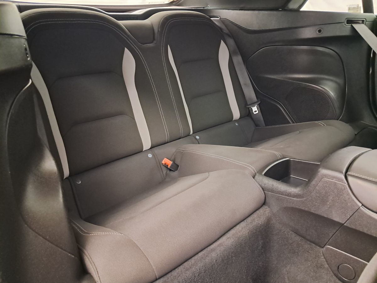 2019 Chevrolet Camaro 1LT photo 21
