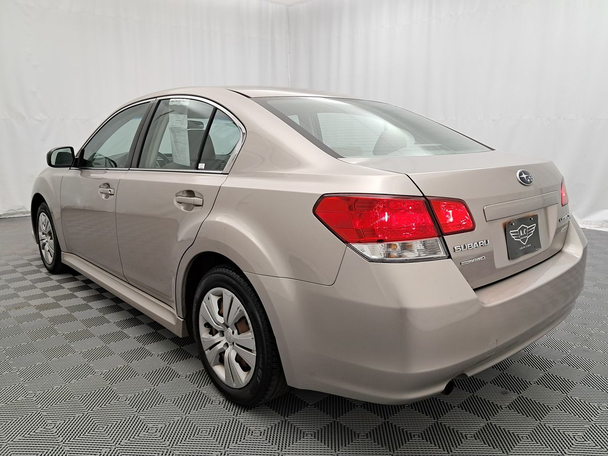 2014 Subaru Legacy 2.5i Premium photo 3