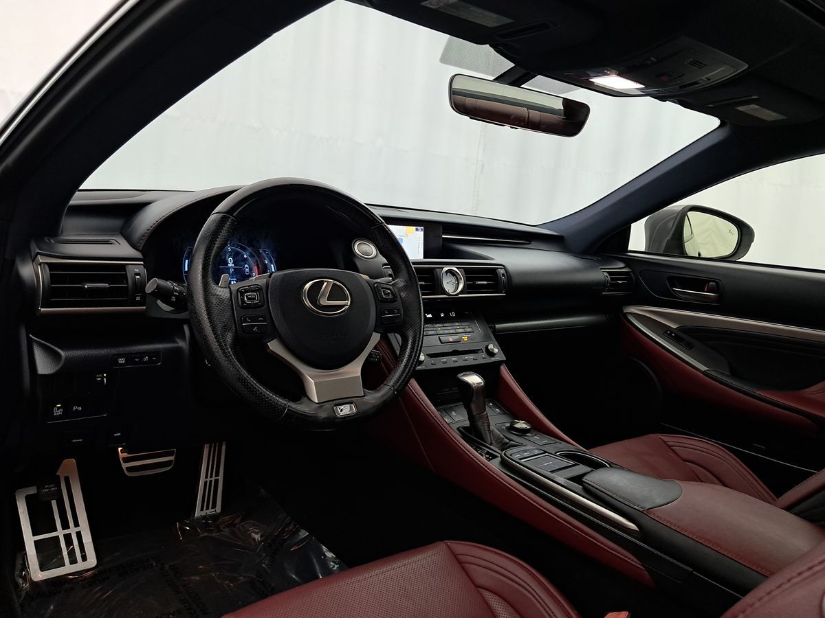 2017 Lexus RC 300 F SPORT photo 4