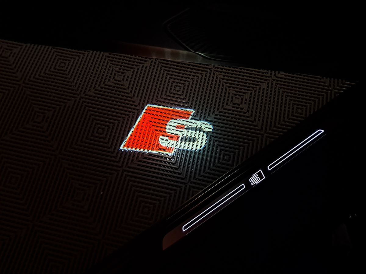 2021 Audi SQ8 Premium Plus - Photo 32