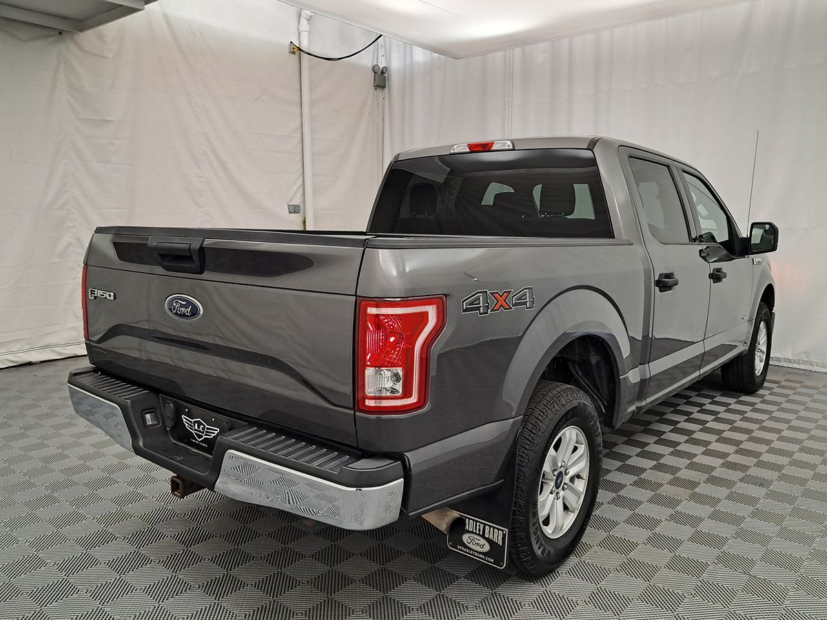 2016 Ford F-150 XLT photo 3