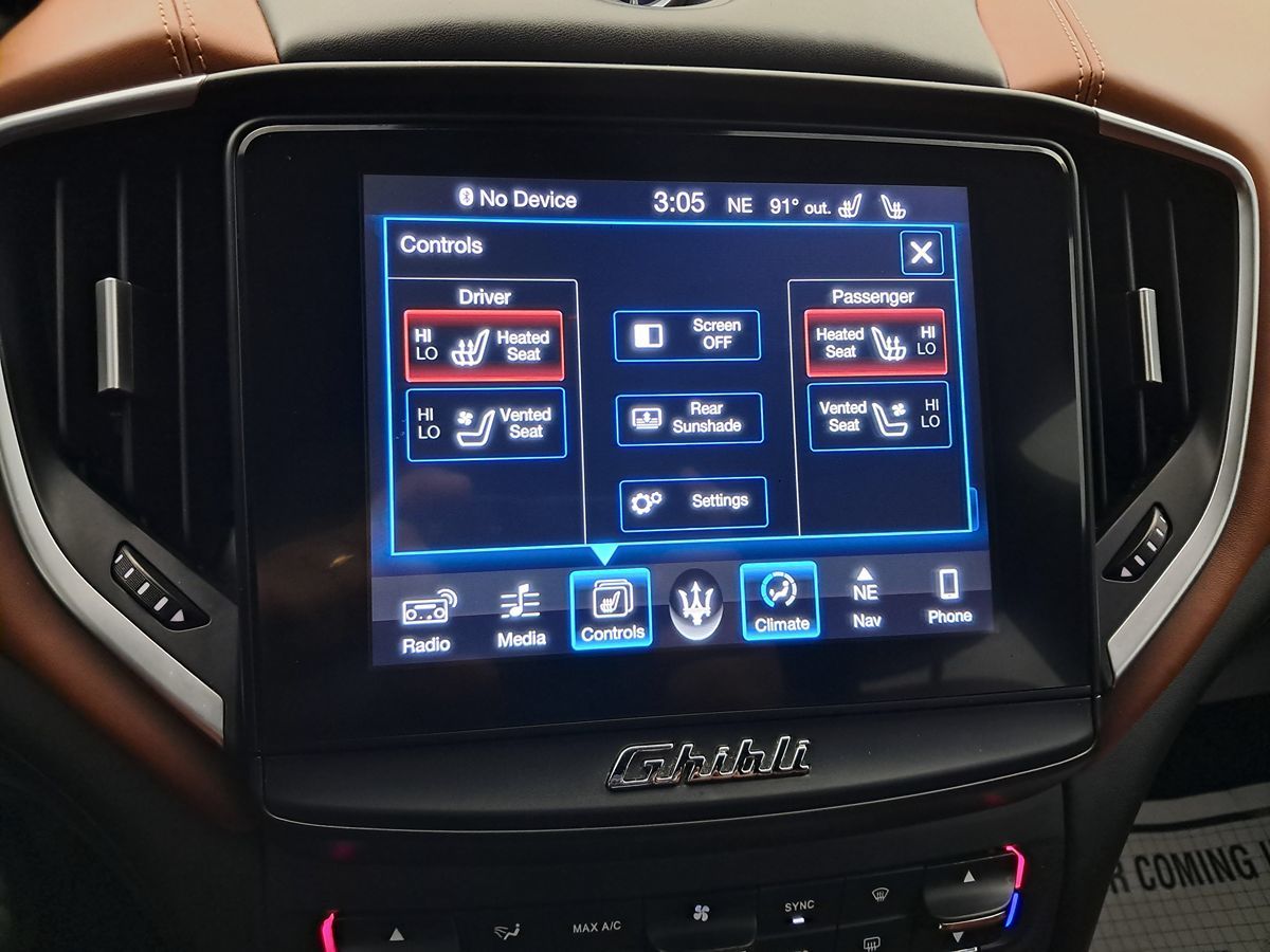 2017 Maserati Ghibli photo 15