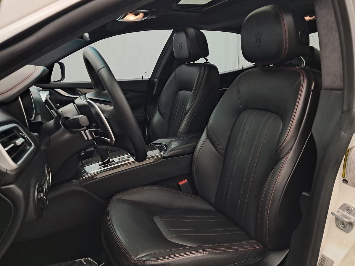 2014 Maserati Ghibli S Q4 photo 9