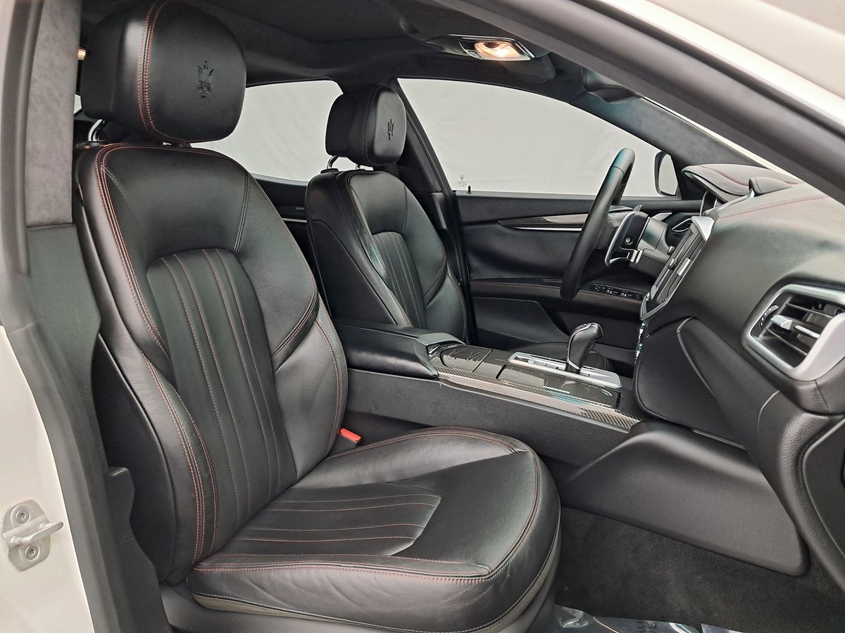 2014 Maserati Ghibli S Q4 photo 17