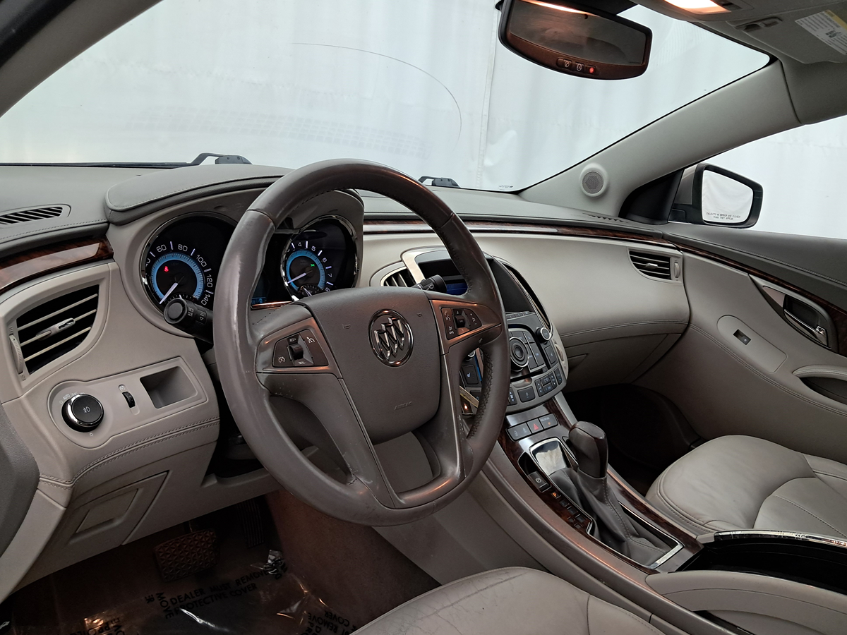 2010 Buick LaCrosse CXL photo 3