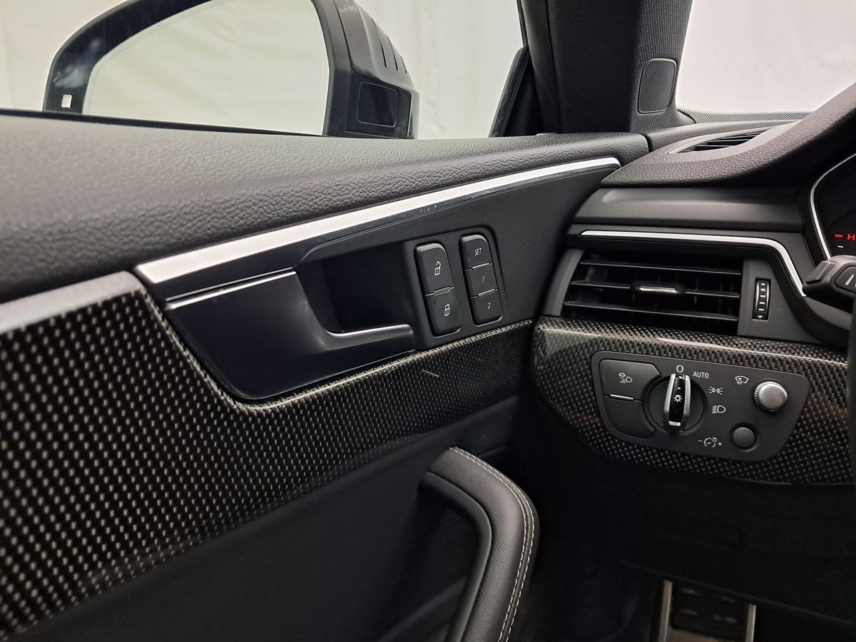 2018 Audi S5 Prestige photo 12