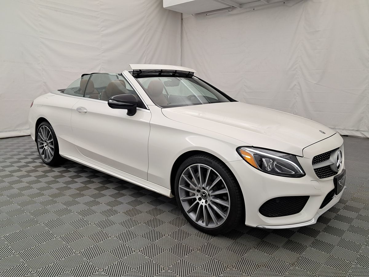 2018 Mercedes Benz C 300 photo 2
