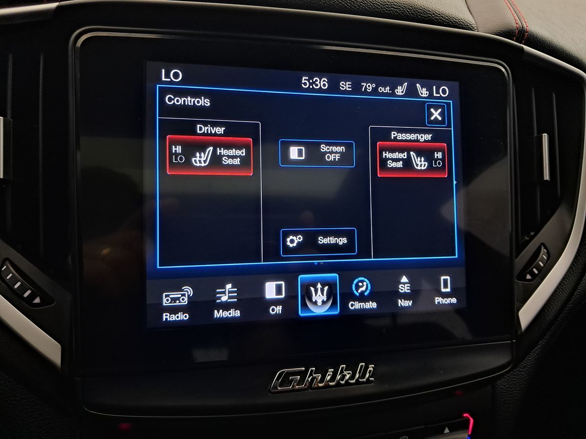 2017 Maserati Ghibli Q4 photo 16
