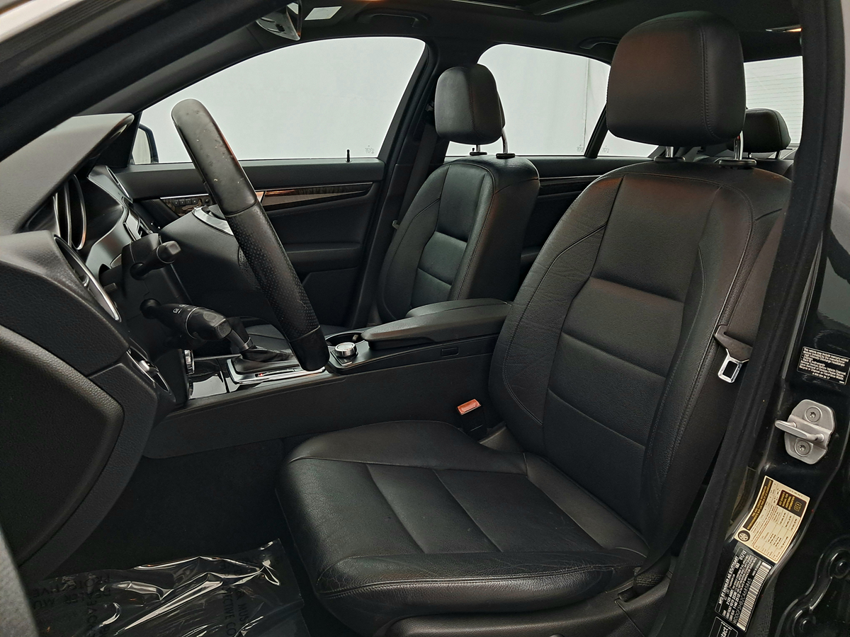 2012 Mercedes Benz C 350 Sport Sedan AMG photo 4