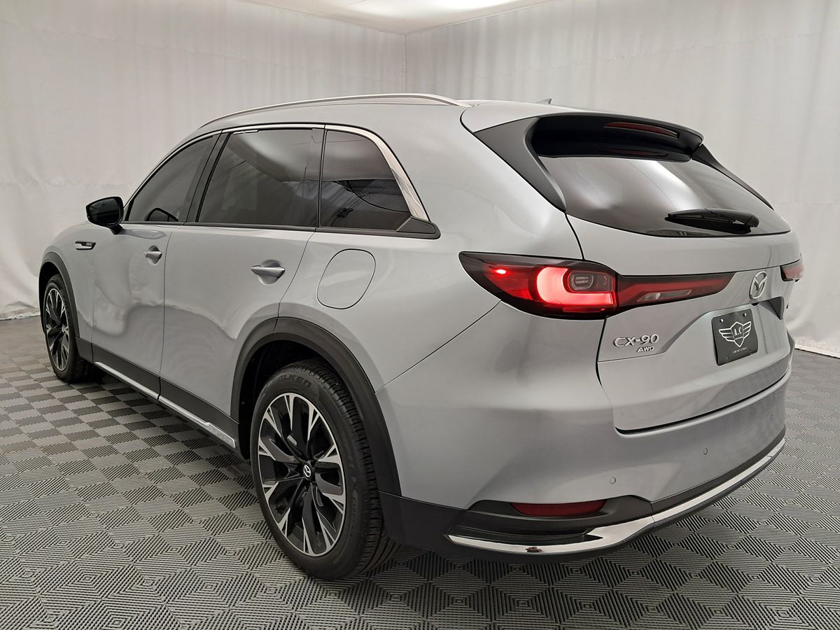 2024 Mazda CX-90 Premium photo 4