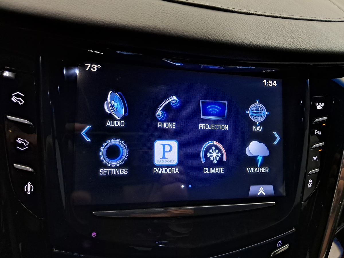 2016 Cadillac Escalade Luxury photo 18