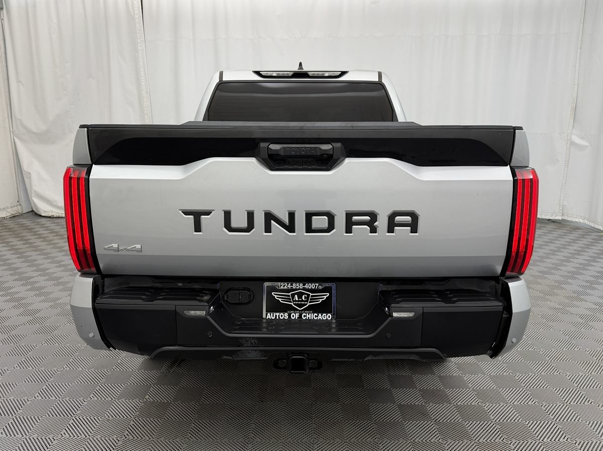 2022 Toyota Tundra SR5 CrewMax photo 3