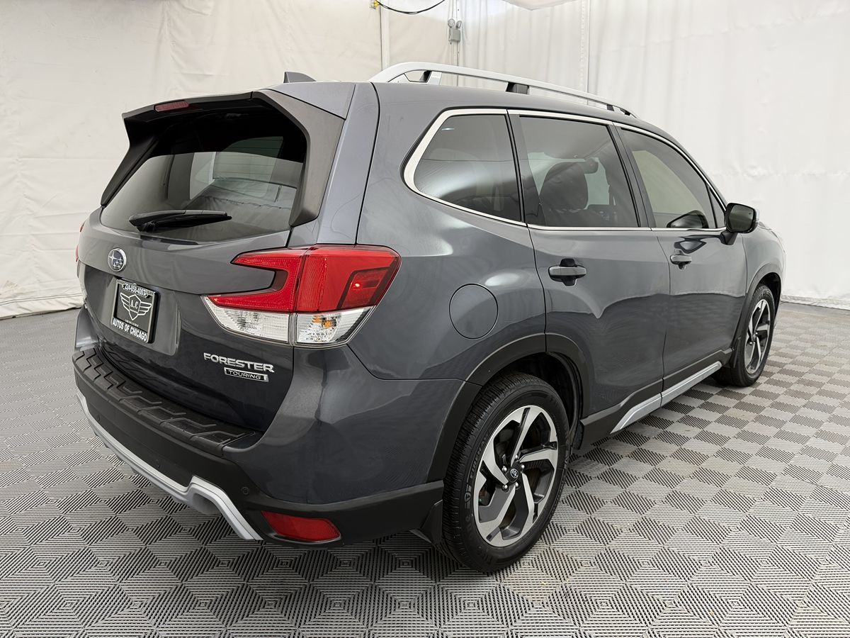 2022 Subaru Forester Touring photo 4