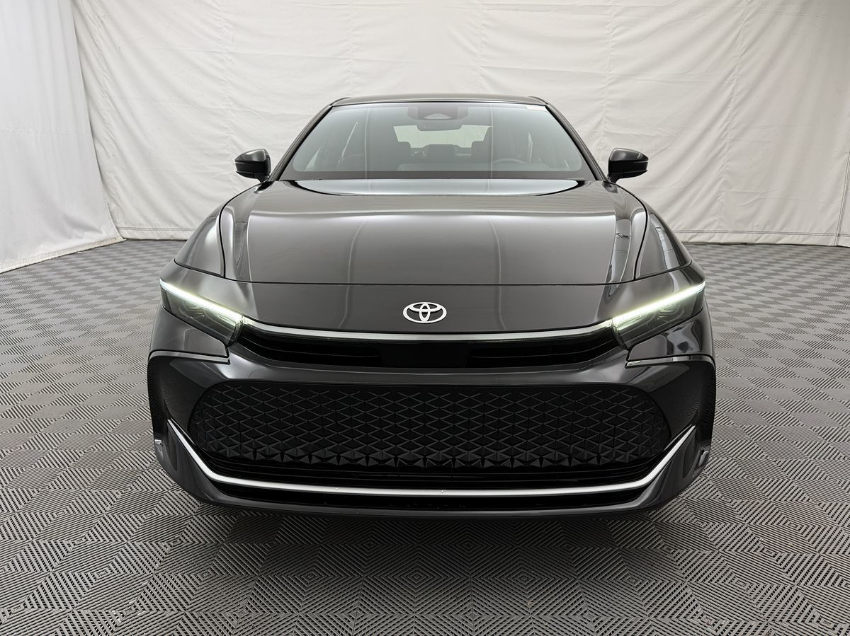 2025 Toyota Crown XLE photo 2