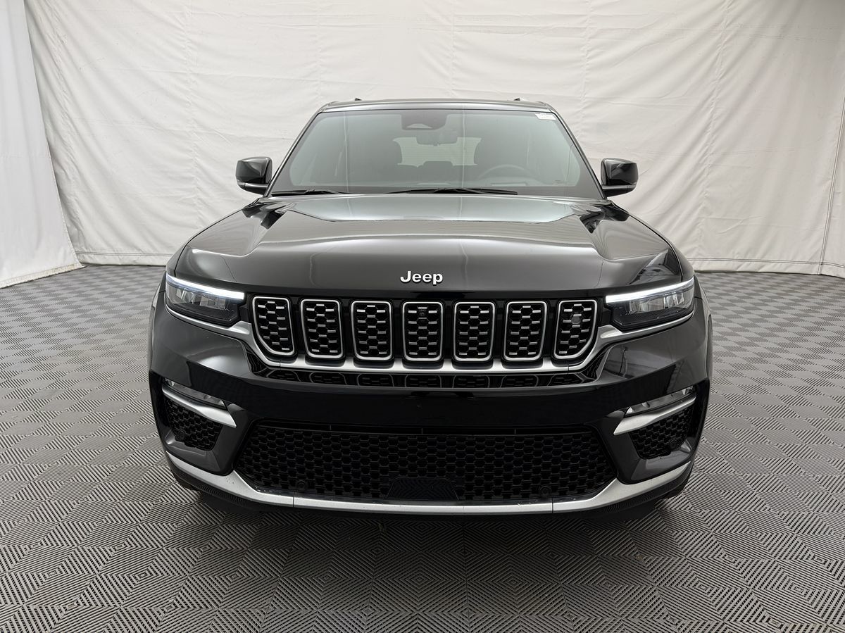 2022 Jeep Grand Cherokee Summit Reserve photo 2