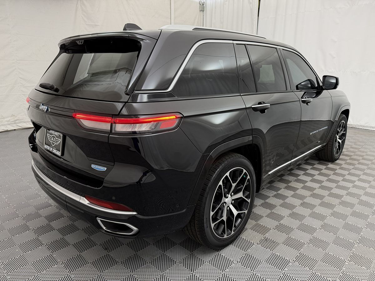 2022 Jeep Grand Cherokee Summit Reserve photo 4