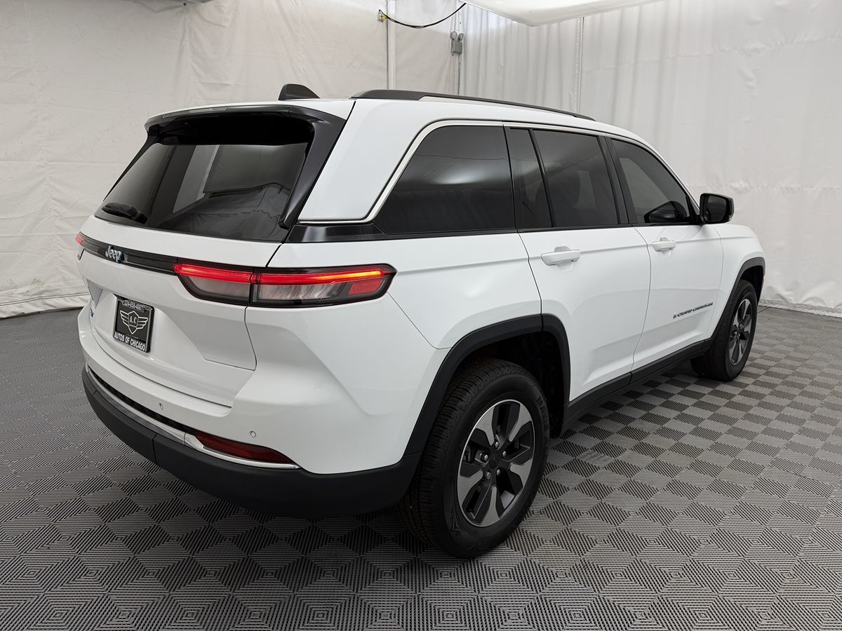 2022 Jeep Cherokee Limited 4xe photo 4