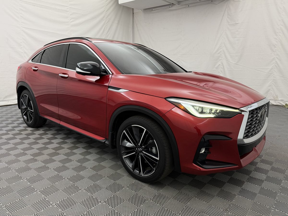 2022 Infiniti QX55 Essential photo 3