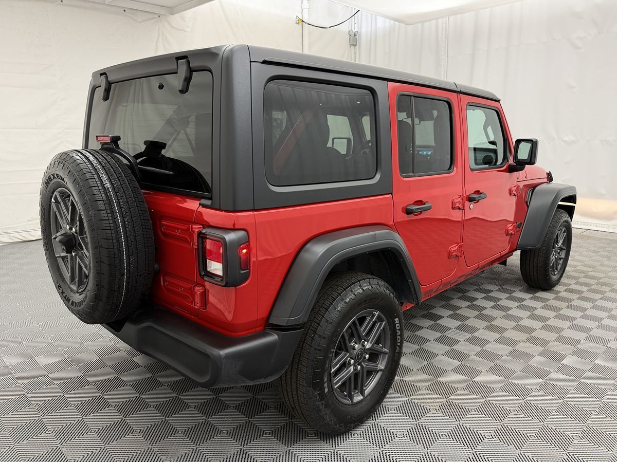 2025 Jeep Wrangler Sport S photo 4