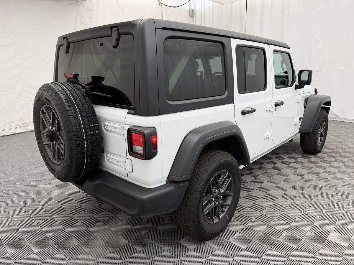 2025 Jeep Wrangler Sport S photo 4