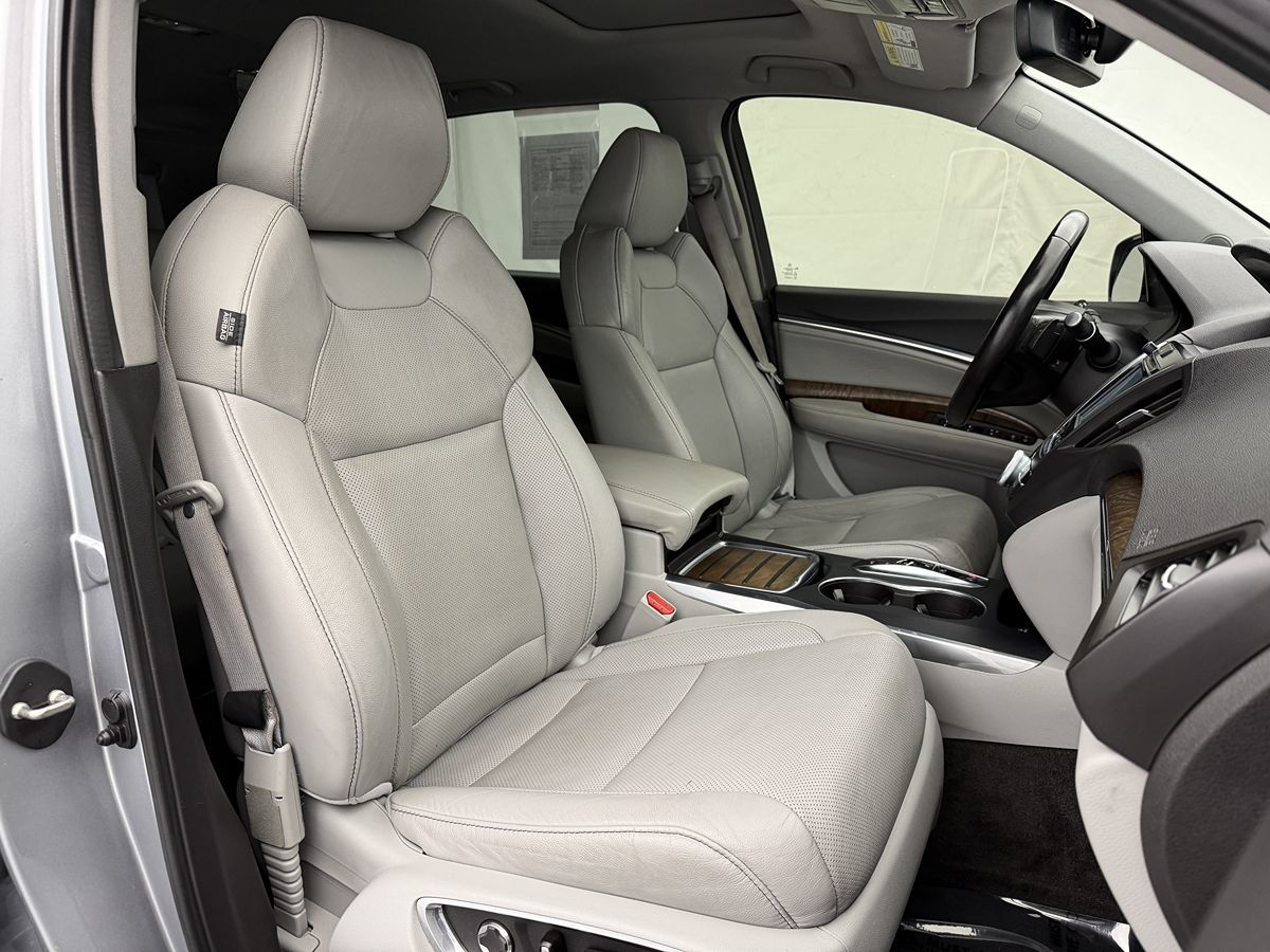 2020 Acura MDX SH-AWD Technology photo 2