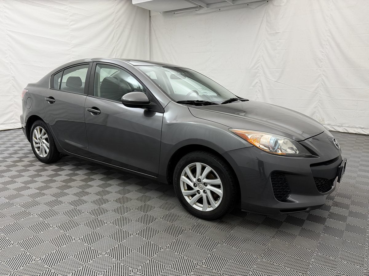 2012 Mazda Mazda3 Touring photo 3
