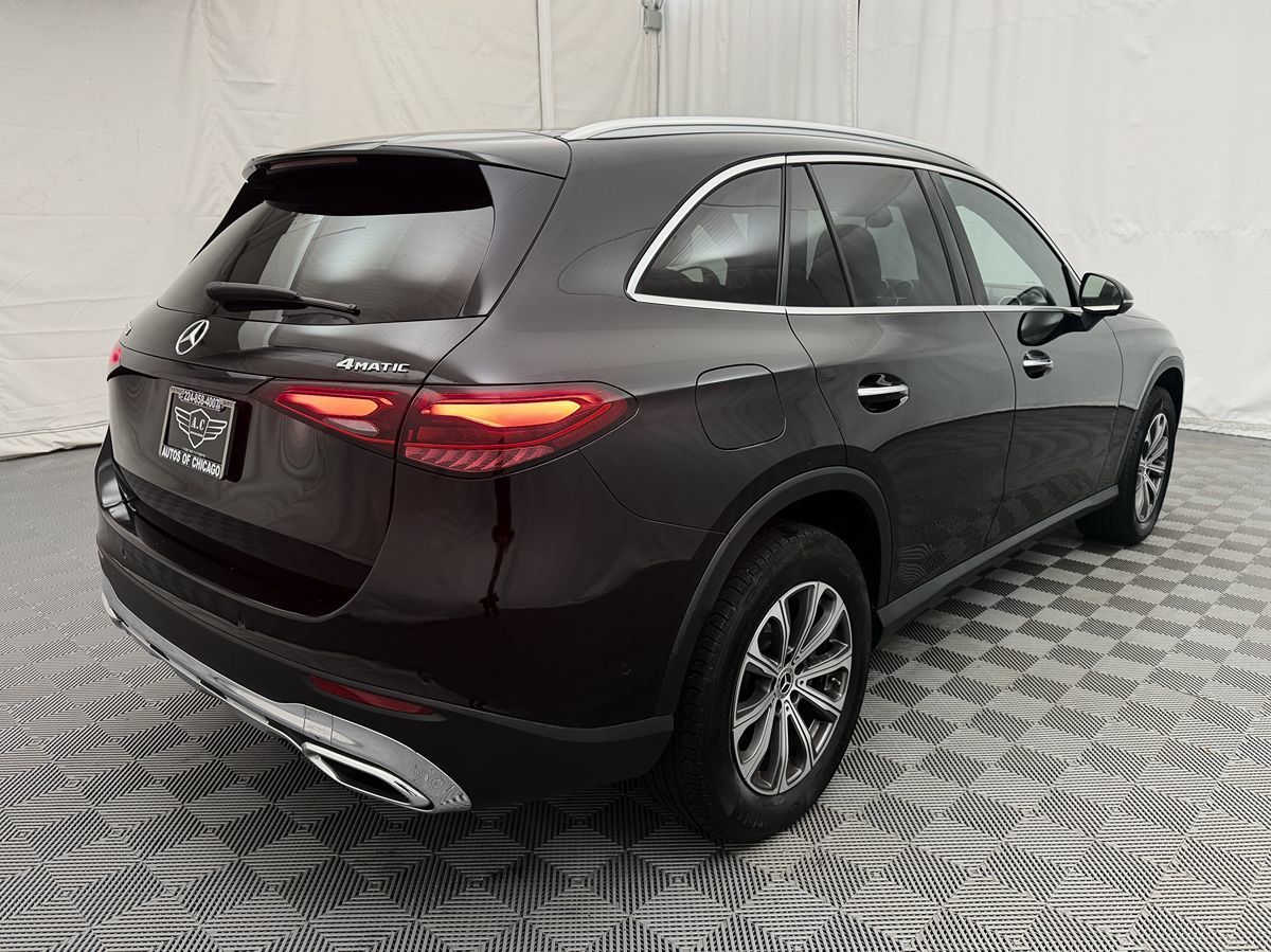 2024 Mercedes Benz GLC 300 4MATIC photo 3