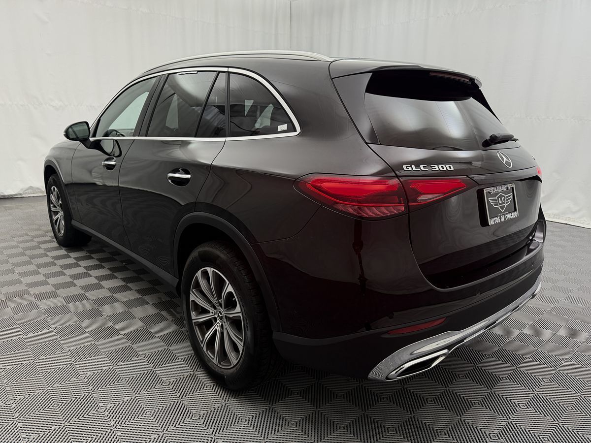 2024 Mercedes Benz GLC 300 4MATIC photo 4