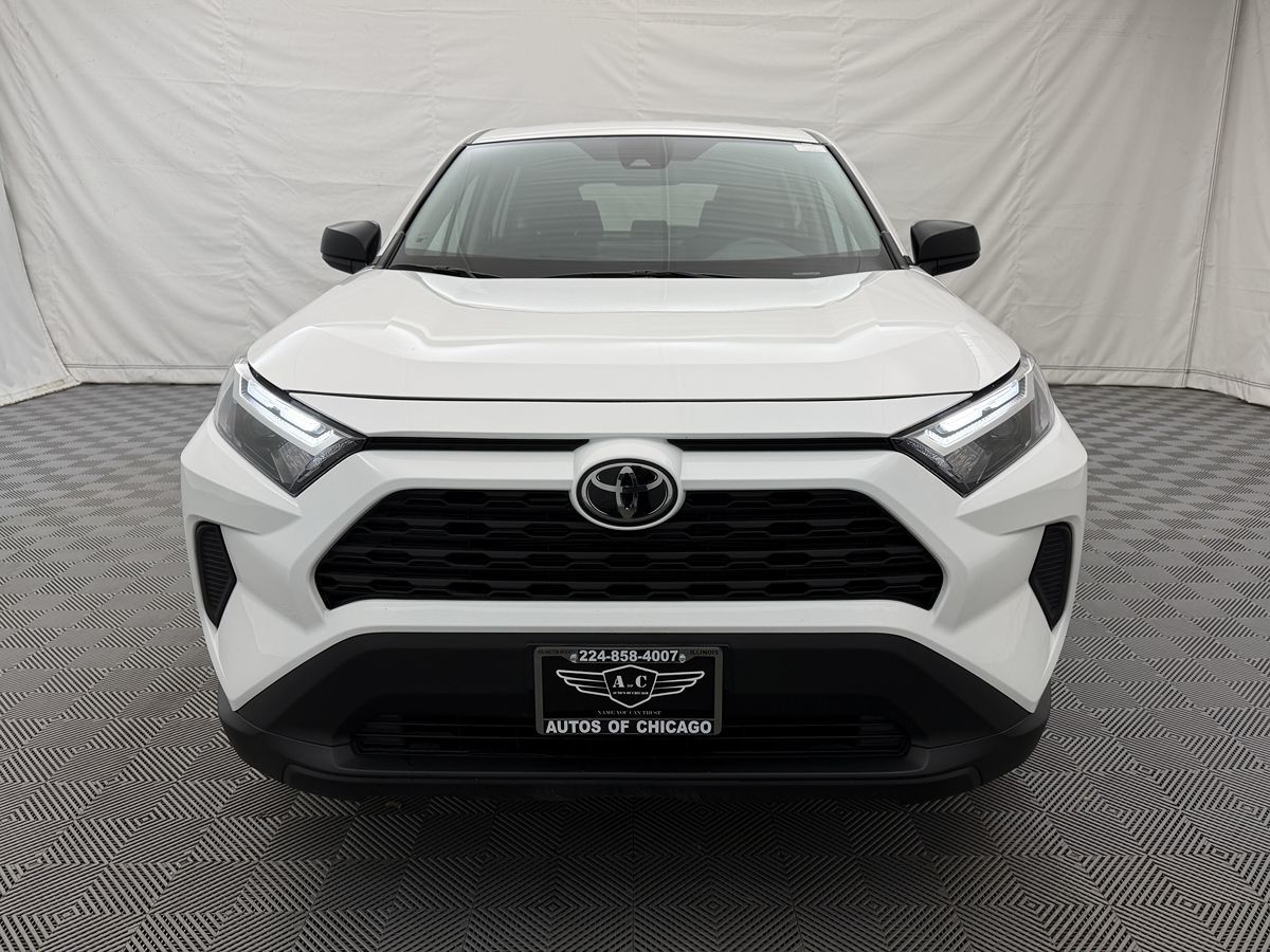 2025 Toyota RAV4 LE photo 2