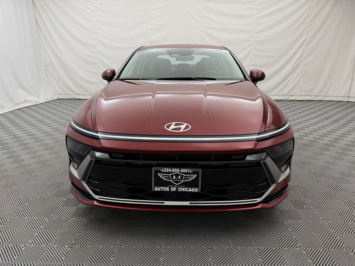 2025 Hyundai Sonata SEL photo 2