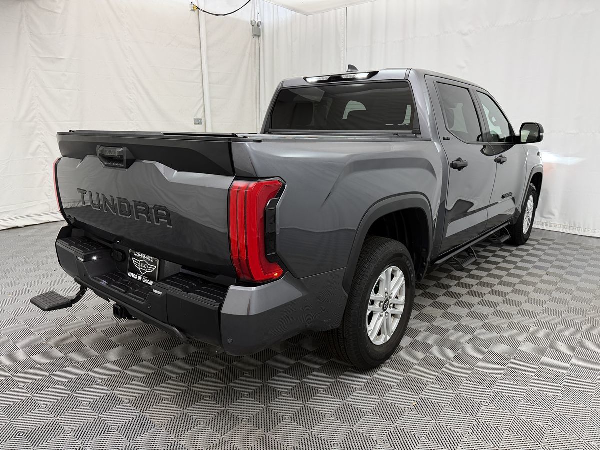 2025 Toyota Tundra SR5 CrewMax photo 4