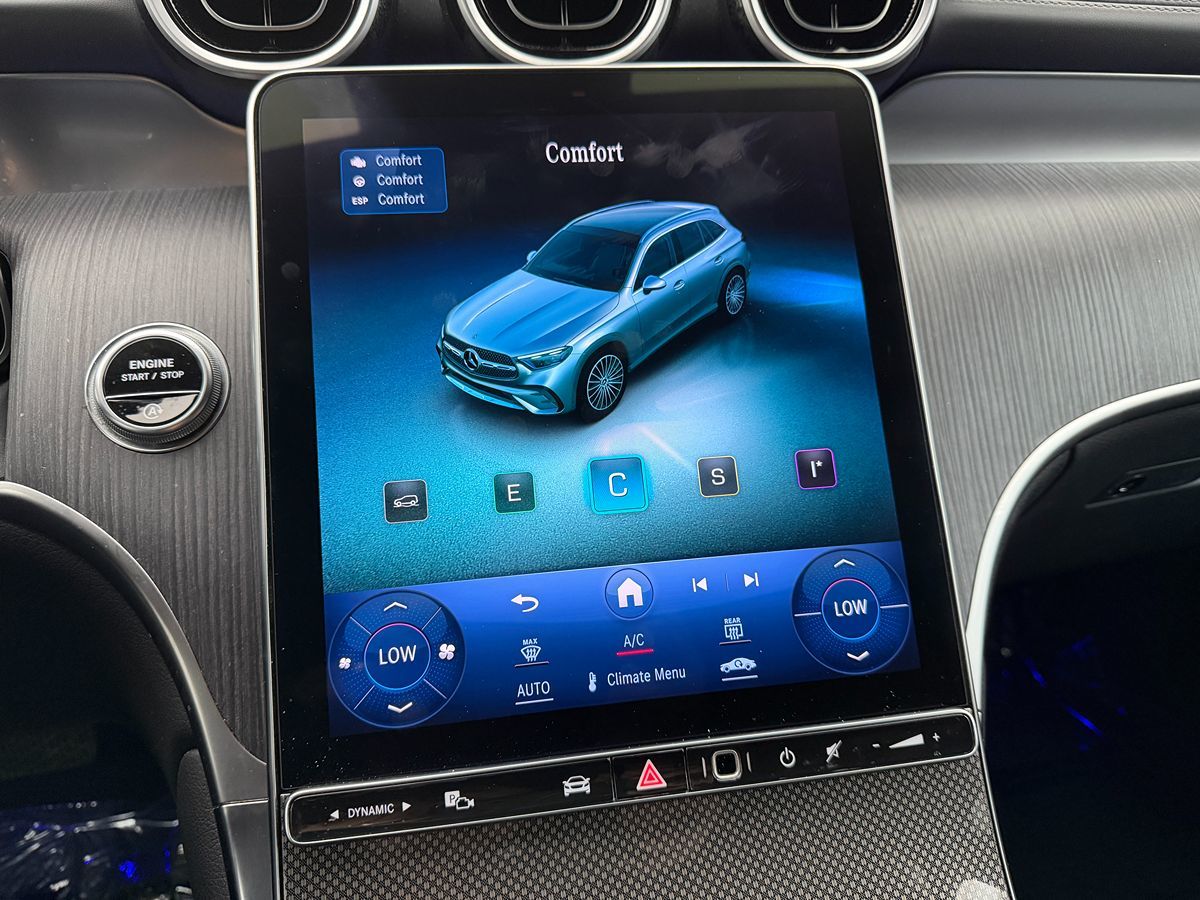 2024 Mercedes-Benz GLC GLC 300 - Photo 43