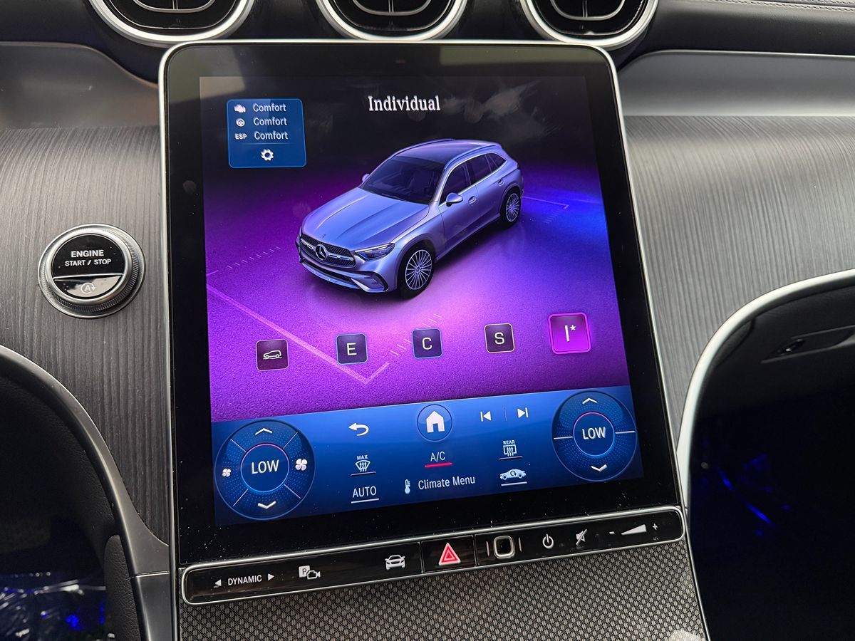 2024 Mercedes-Benz GLC GLC 300 - Photo 45