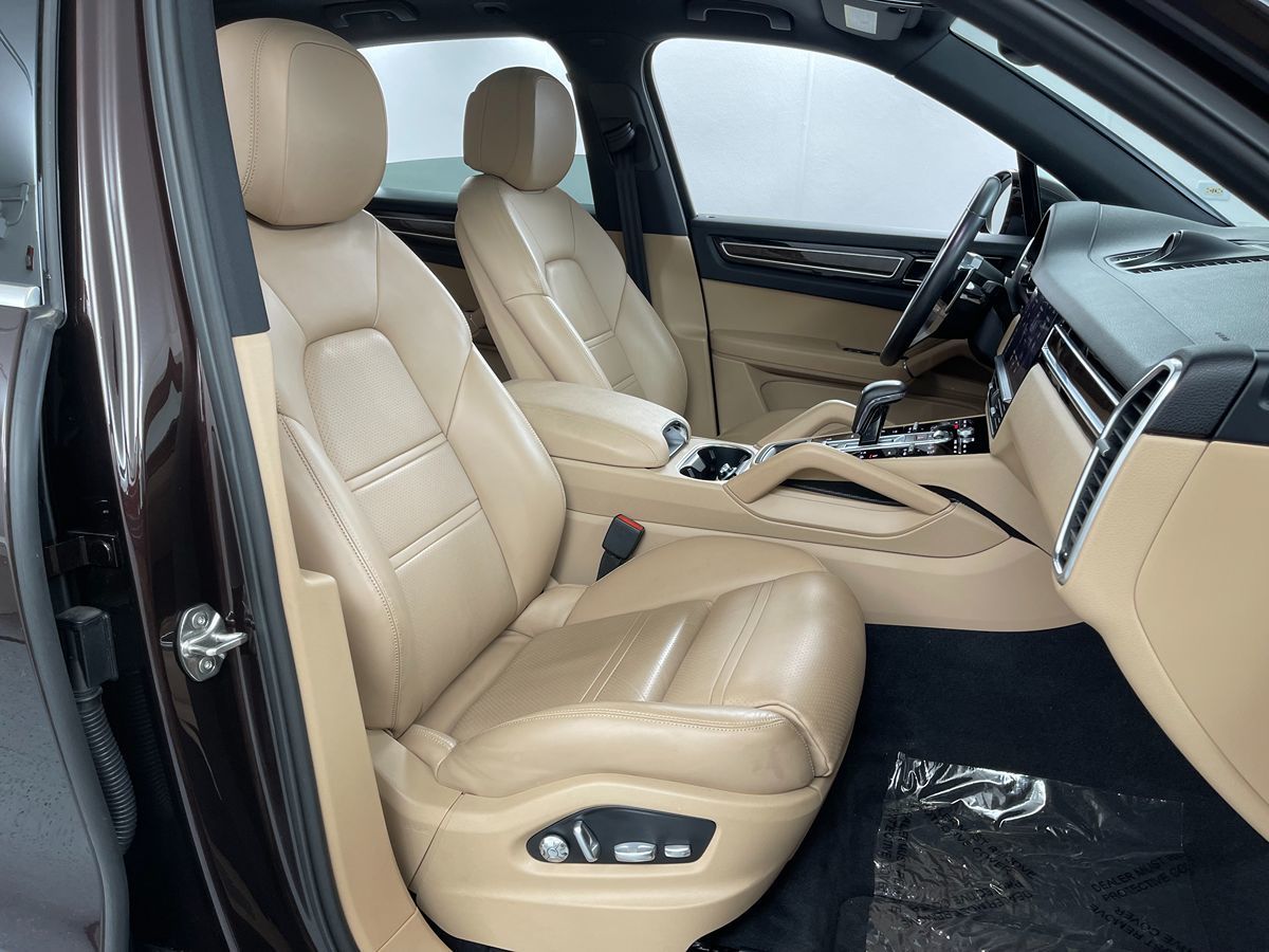 2019 Porsche Cayenne photo 22