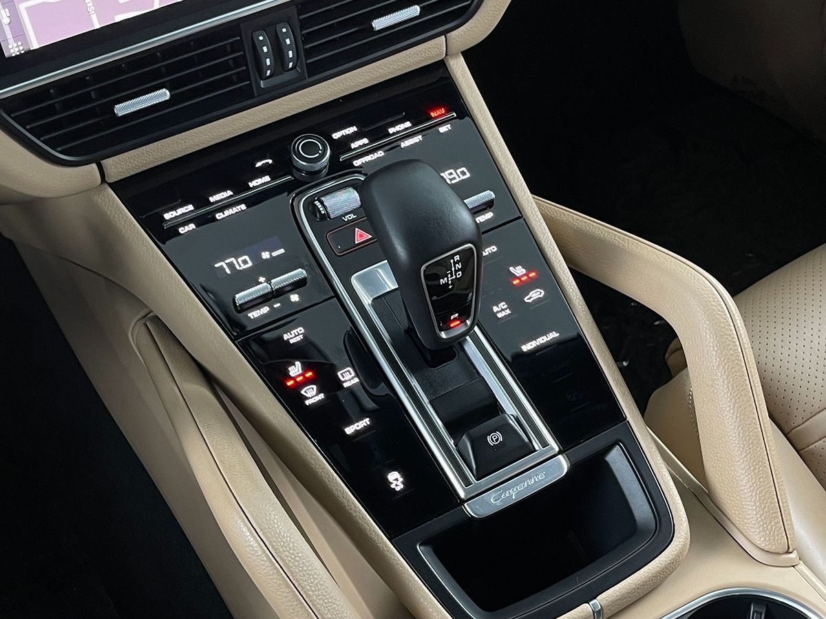 2019 Porsche Cayenne photo 17
