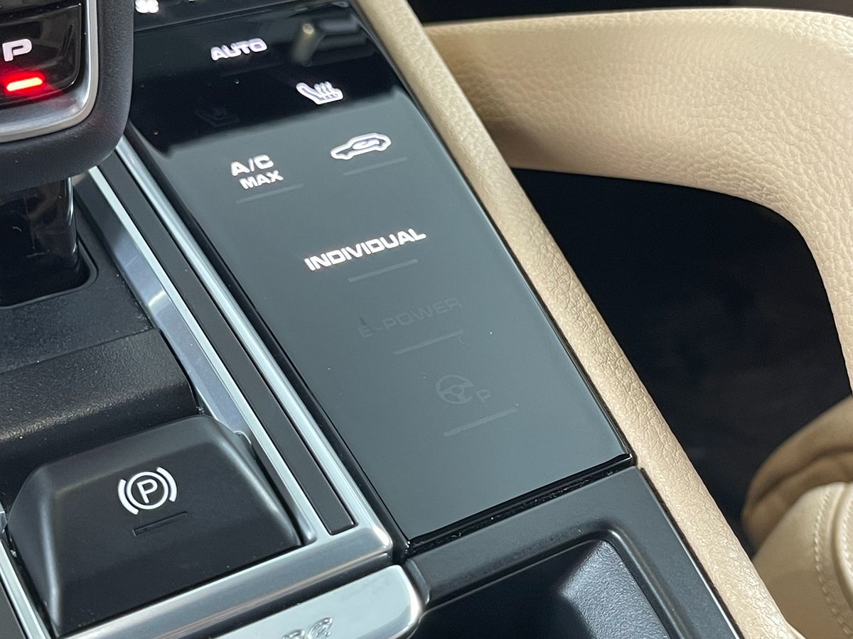 2019 Porsche Cayenne photo 27