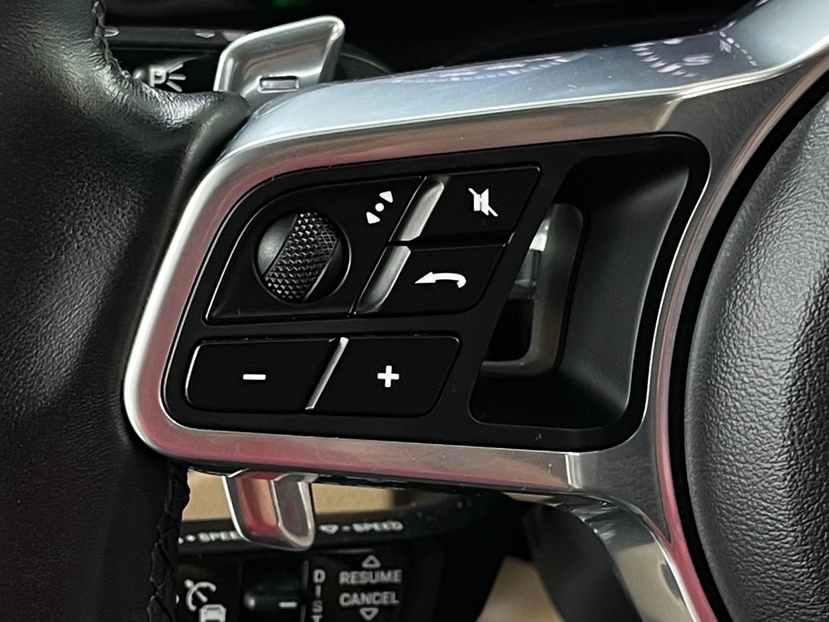 2019 Porsche Cayenne photo 32