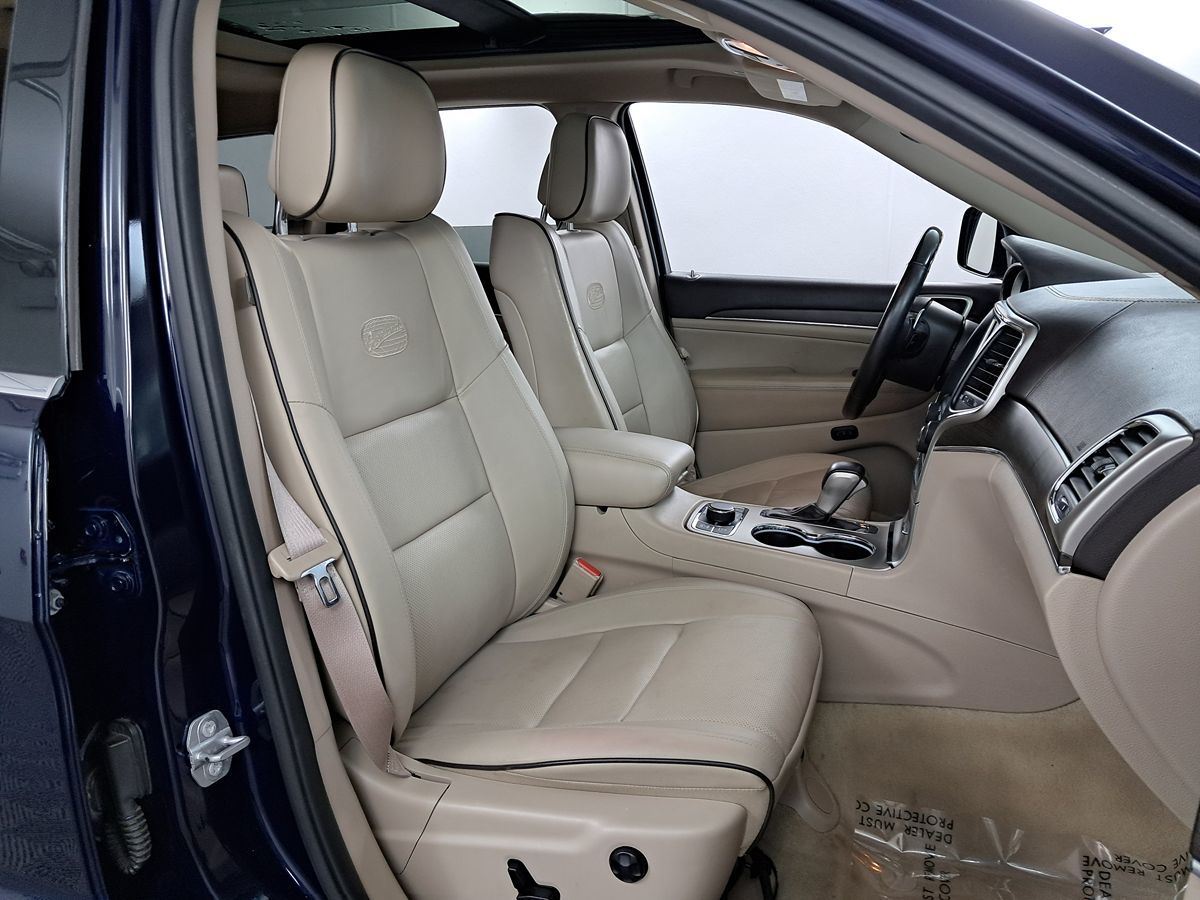 Sold 2017 Jeep Grand Cherokee Overland in Arlington Heights - Main Image