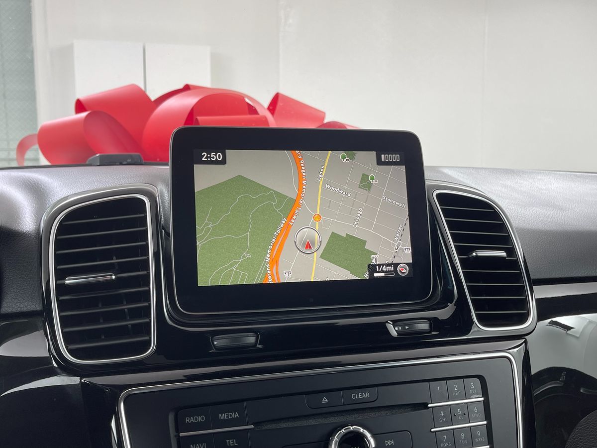 2019 Mercedes Benz GLE 43 4MATIC photo 9