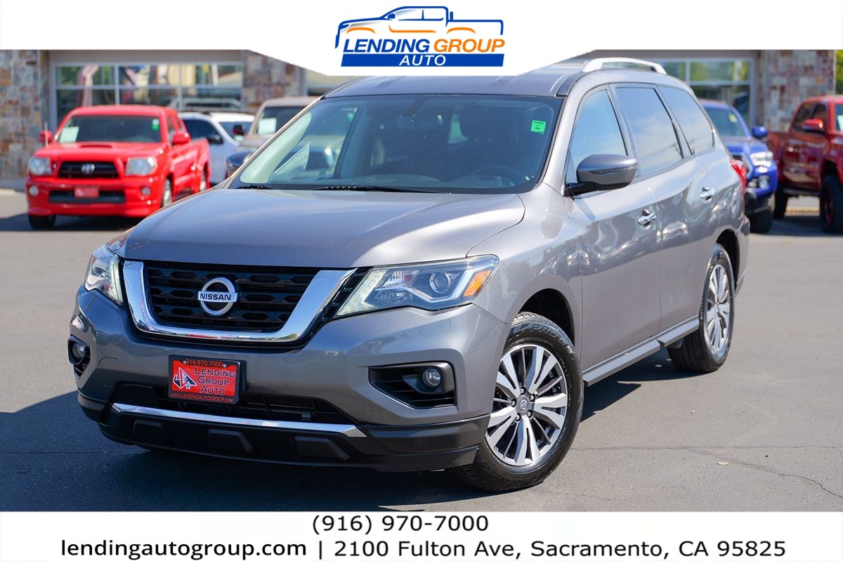 2019 Nissan Pathfinder SV