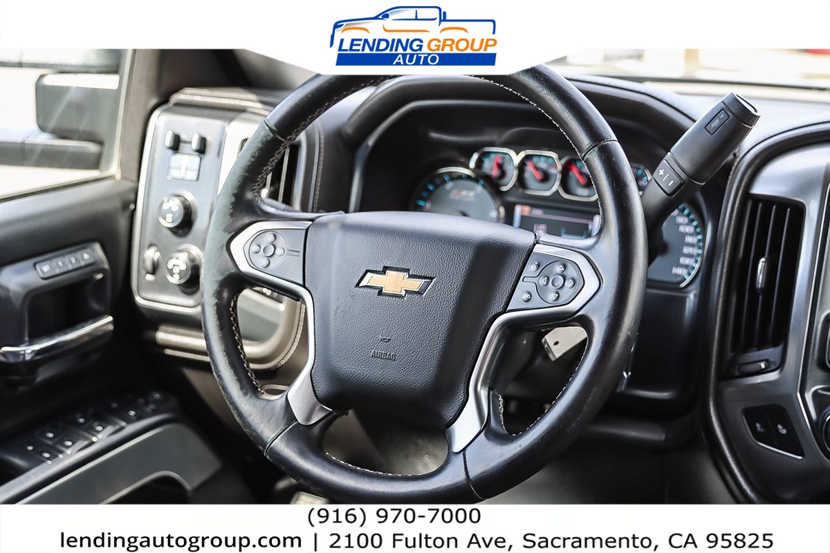 2015 Chevrolet Silverado 3500HD LTZ photo 11