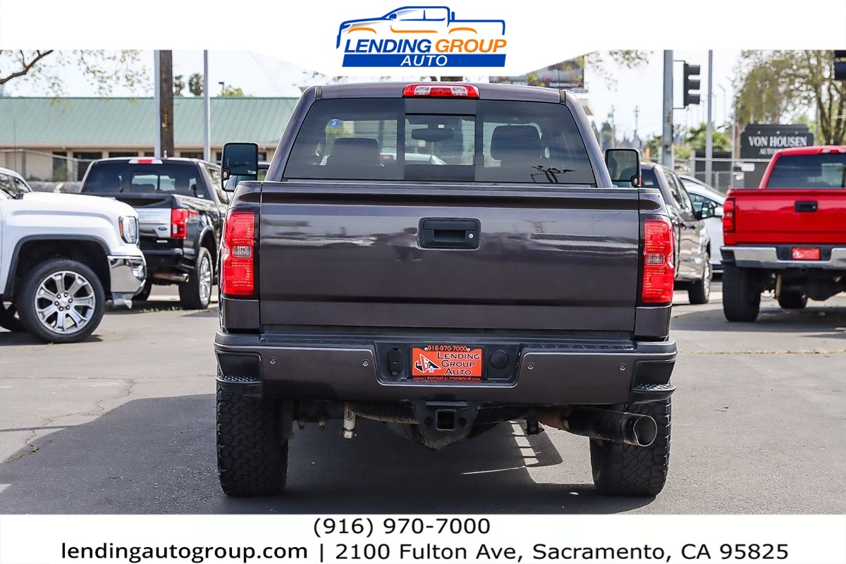 2015 Chevrolet Silverado 3500HD LTZ photo 2