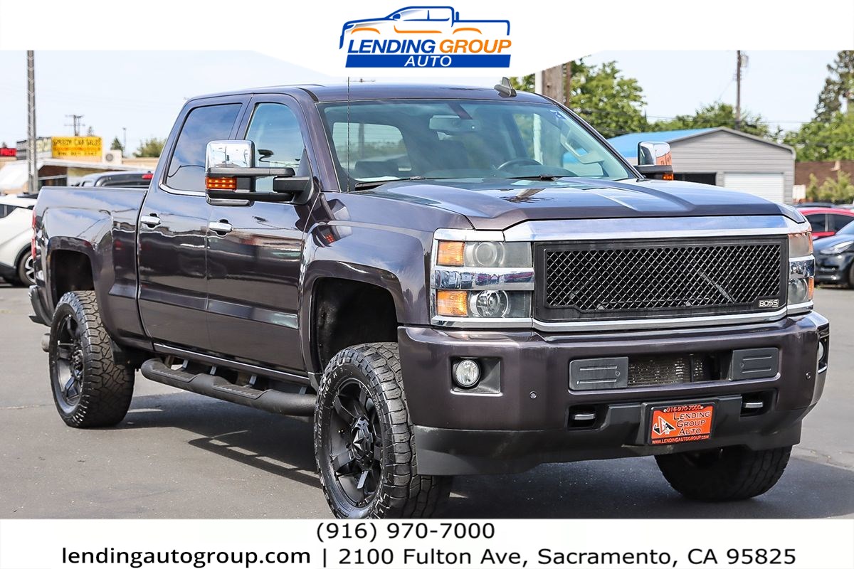 2015 Chevrolet Silverado 3500HD LTZ photo 4
