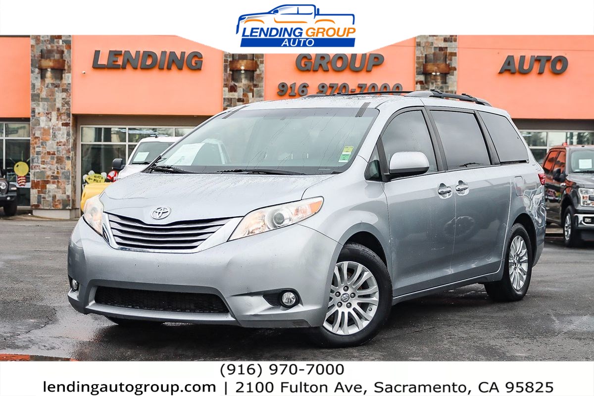 2017 Toyota Sienna XLE