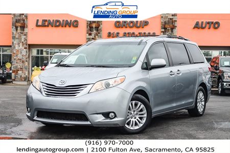 2017 Toyota Sienna XLE