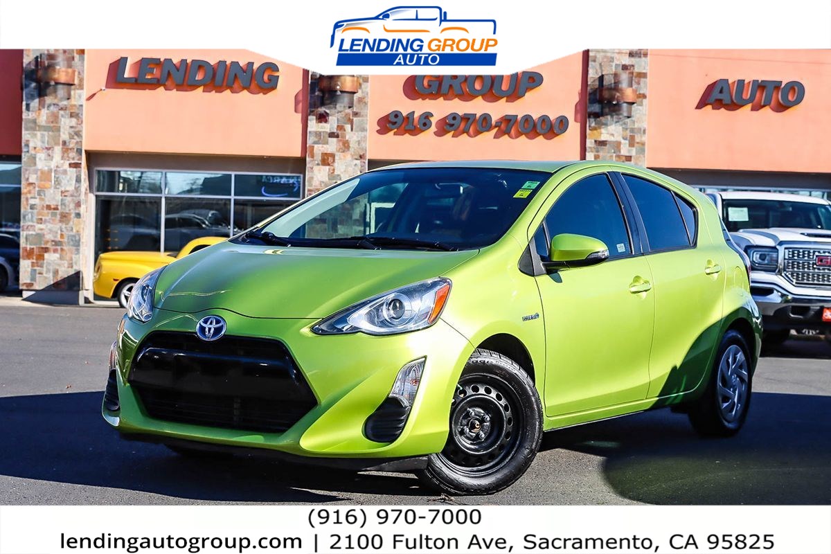 2016 Toyota Prius c Two