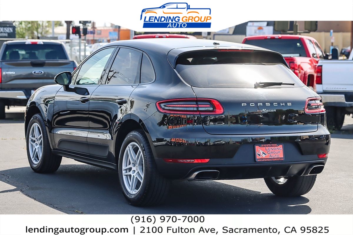 2018 Porsche Macan photo 2