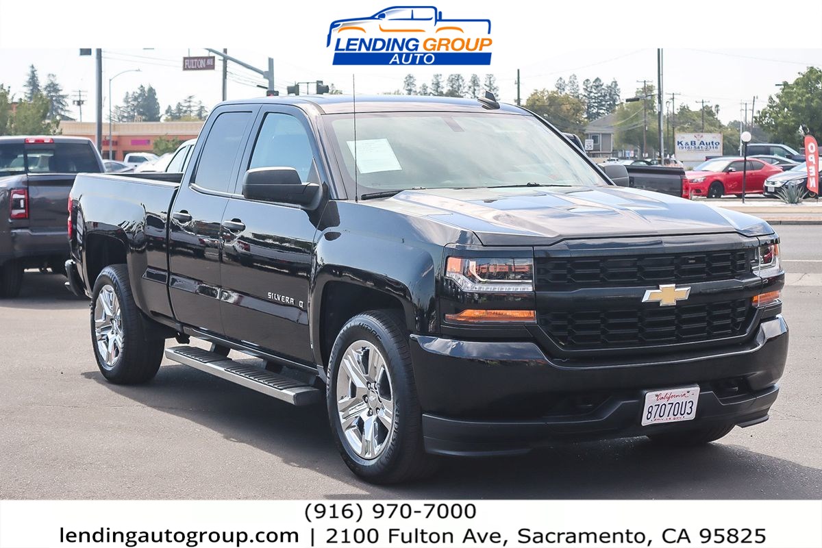 2018 Chevrolet Silverado 1500 Custom photo 5