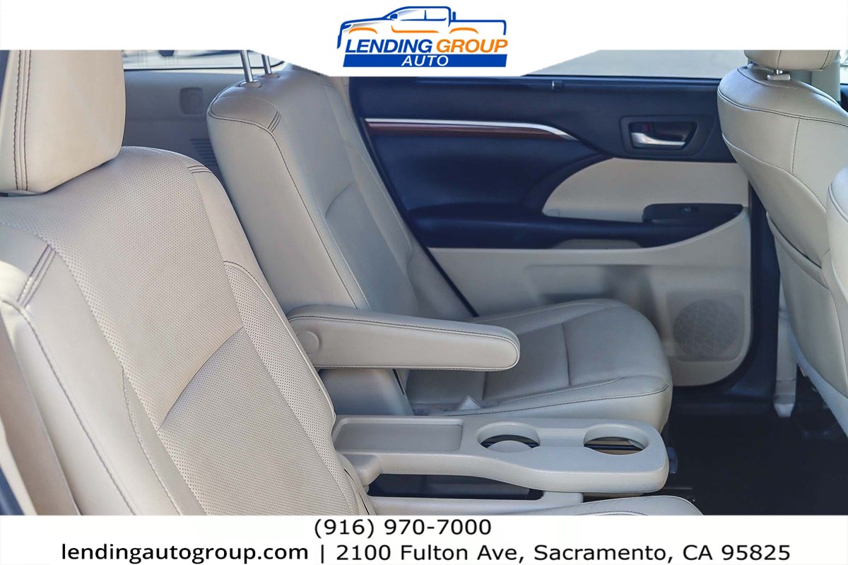 2019 Toyota Highlander Limited - Photo 16